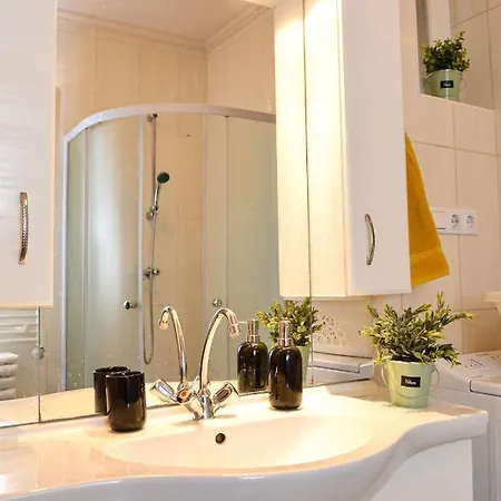 Unicum Apartment *