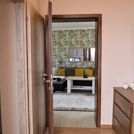 Unicum Apartment *